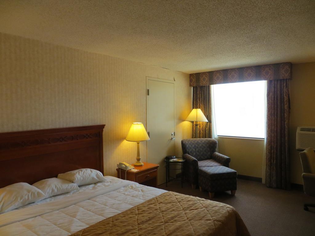 Gateway Hotel Dallas Park Central Habitación foto