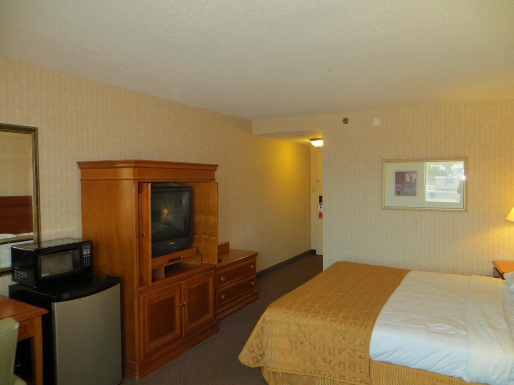 Gateway Hotel Dallas Park Central Habitación foto