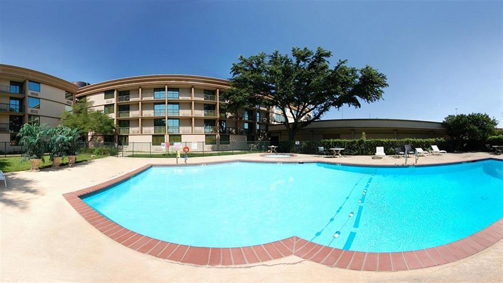 Gateway Hotel Dallas Park Central Exterior foto